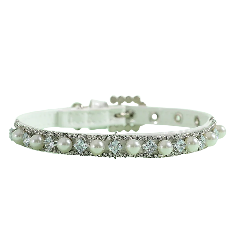 Luxury Rhinestone Puppy Collar – Sparkling Elegance for Small Dogs & Cats