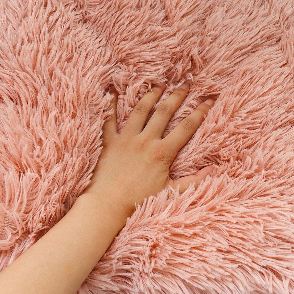 Ultra-Soft Plush Pet Sleeping Mat - Cozy Fleece Bed for Dogs & Cats