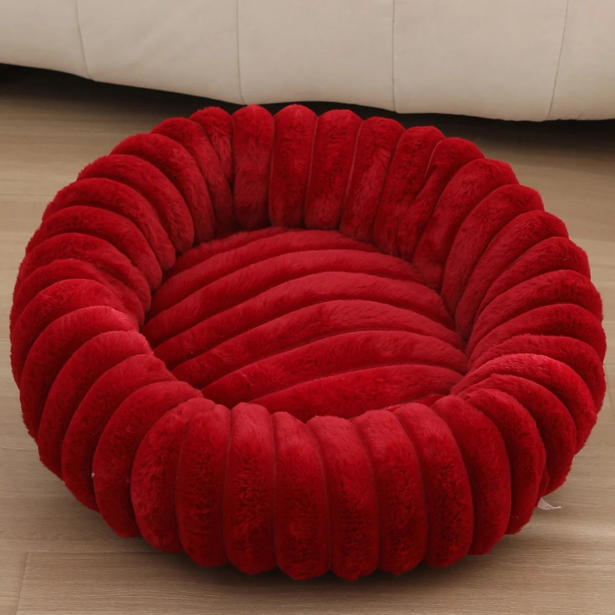 SnuggleNest Plush Pet Bed - Cozy Winter Retreat for Cats and Dogs