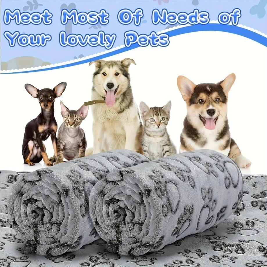 CloudComfort Paw-Printed Ultra-Soft Pet Blanket – Fluffy Coral Fleece Warming Mat