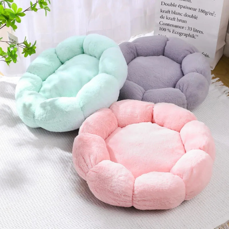 Blossom Bliss Plush Flower Pet Bed - Cozy Comfort for Small & Medium Pets - Barking Meows