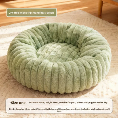 SnuggleNest Striped Pet Bed – Luxurious Comfort for Cats & Small Dogs