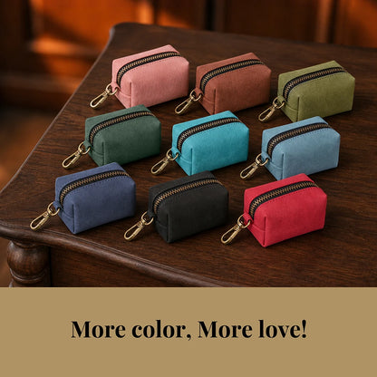 RetroChic Premium Leather Waste Bag Dispenser – Portable Zippered Poo Bag Holder with Leash Clip