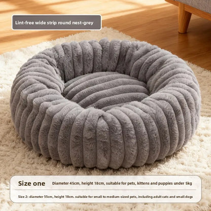 SnuggleNest Striped Pet Bed – Luxurious Comfort for Cats & Small Dogs