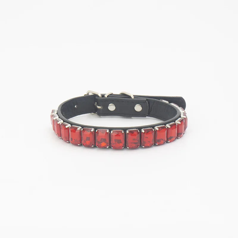 PawSparkle Rhinestone Dog Collar – Premium Crystal Gemstone Necklace for Dogs and Cats