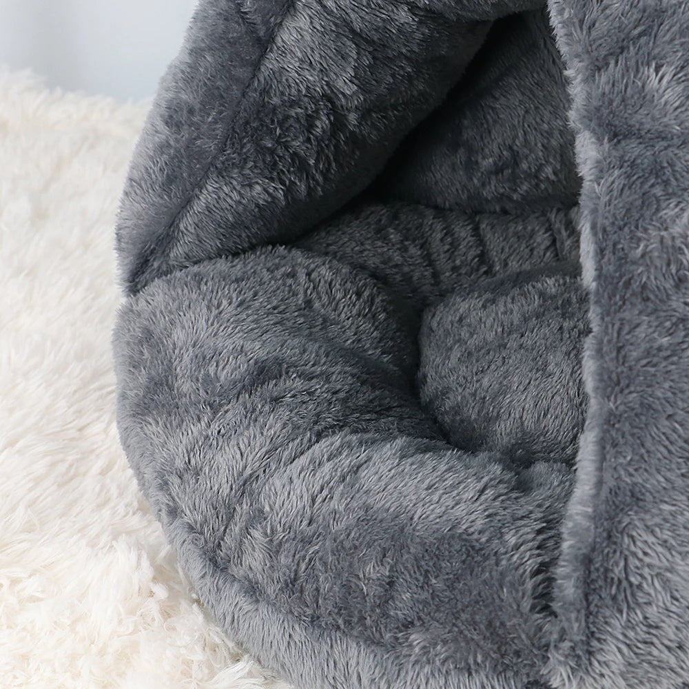 Cozy Haven Fleece Cat & Puppy Bed – Plush Nest for Ultimate Comforts