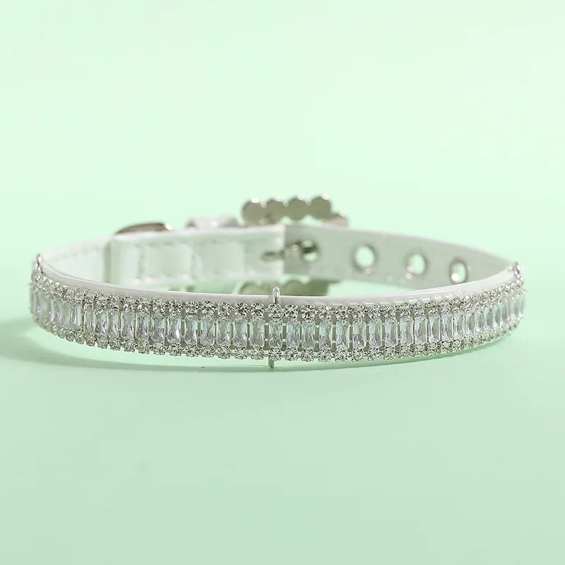 Elegant Pearl & Rhinestone Collar – Chic Accessory for Small Dogs & Cats