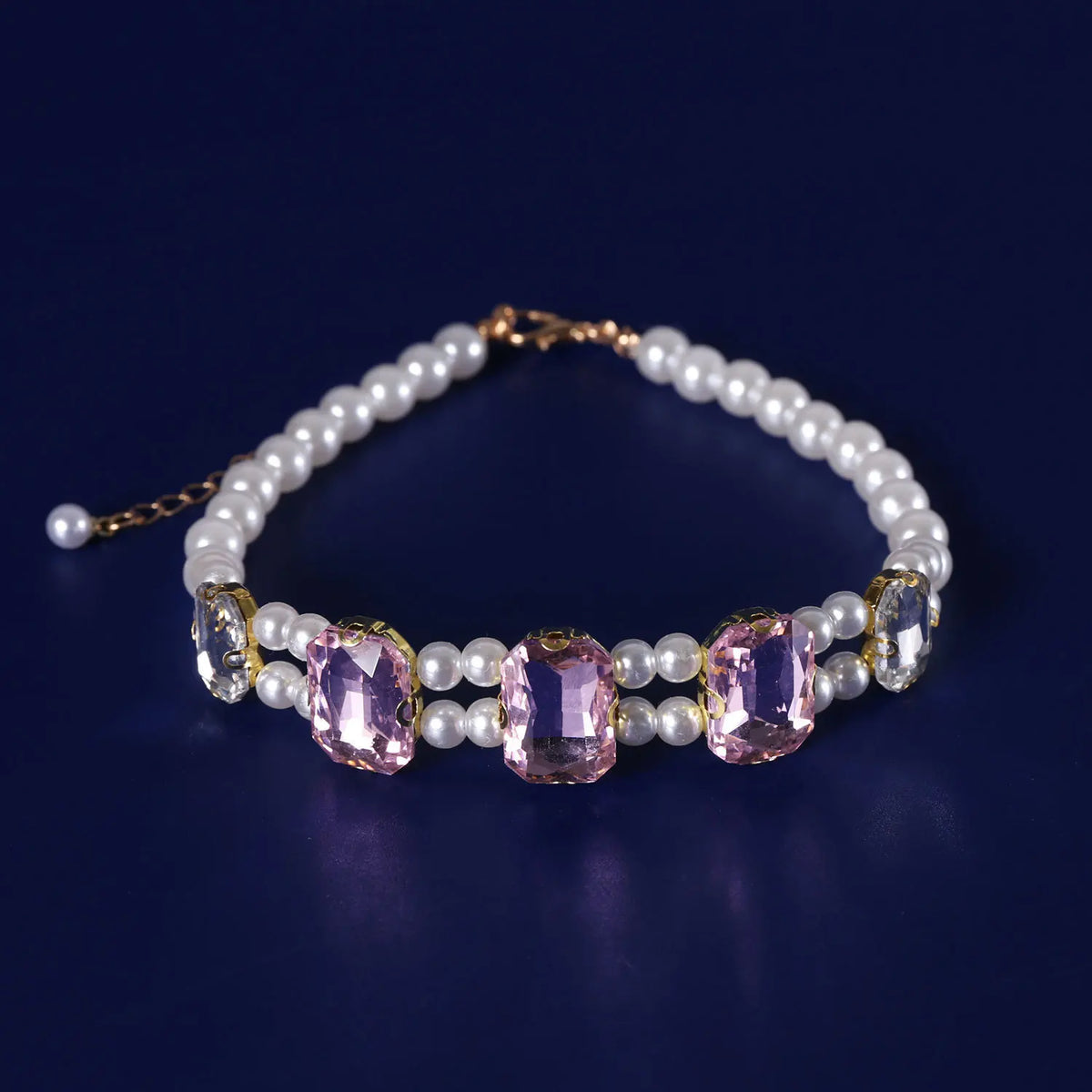 LuxeLush Gem Accent Pet Collar – Regal Glamour for Feline Royalty